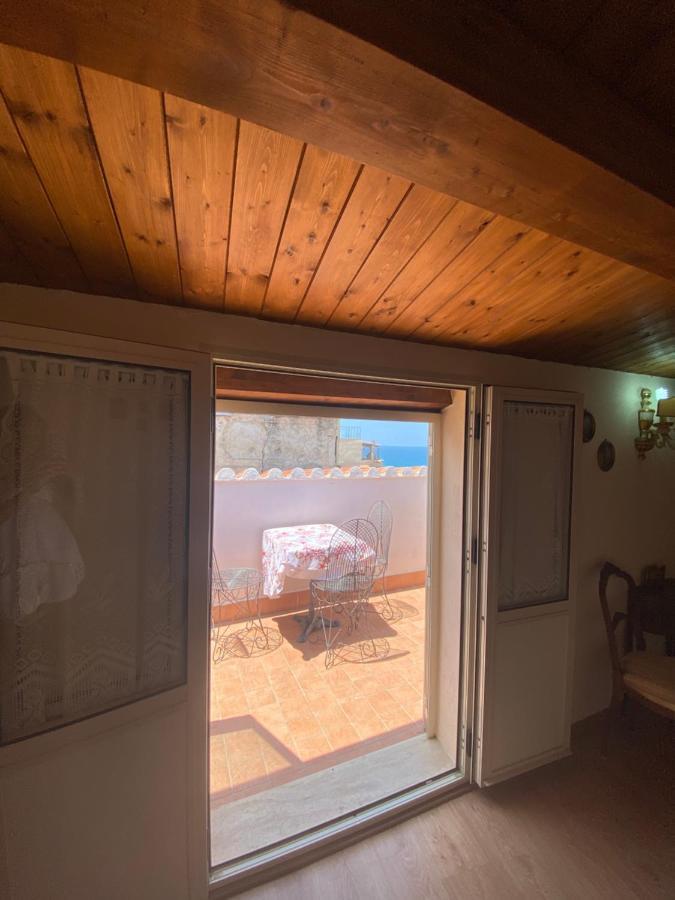 Affaccio Su Stromboli Apartment โตรเปอา ภายนอก รูปภาพ