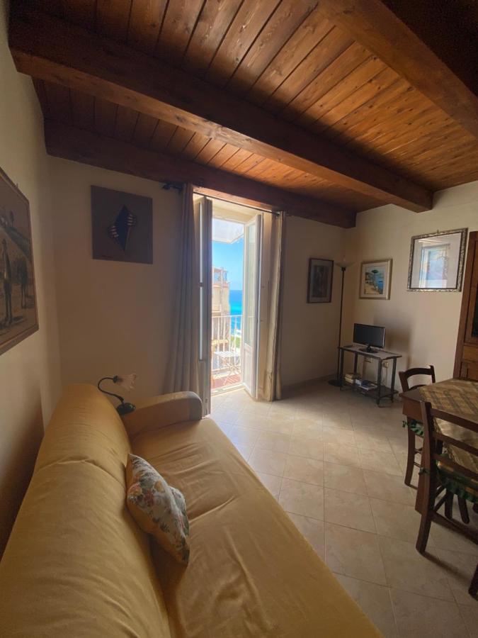 Affaccio Su Stromboli Apartment โตรเปอา ภายนอก รูปภาพ