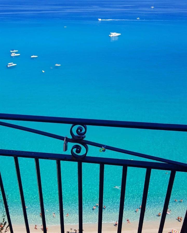 Affaccio Su Stromboli Apartment โตรเปอา ภายนอก รูปภาพ