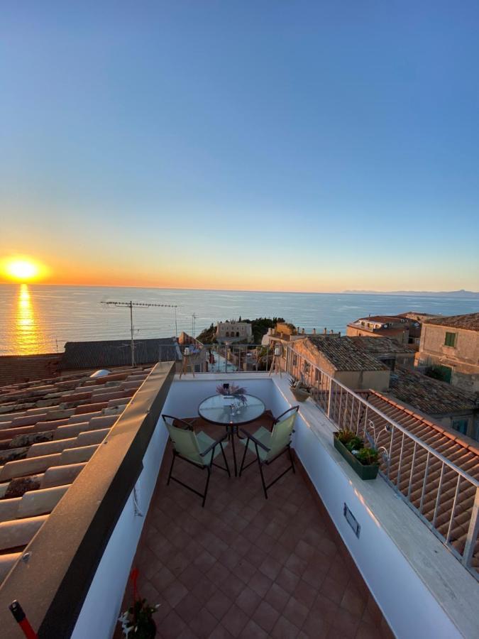 Affaccio Su Stromboli Apartment โตรเปอา ภายนอก รูปภาพ