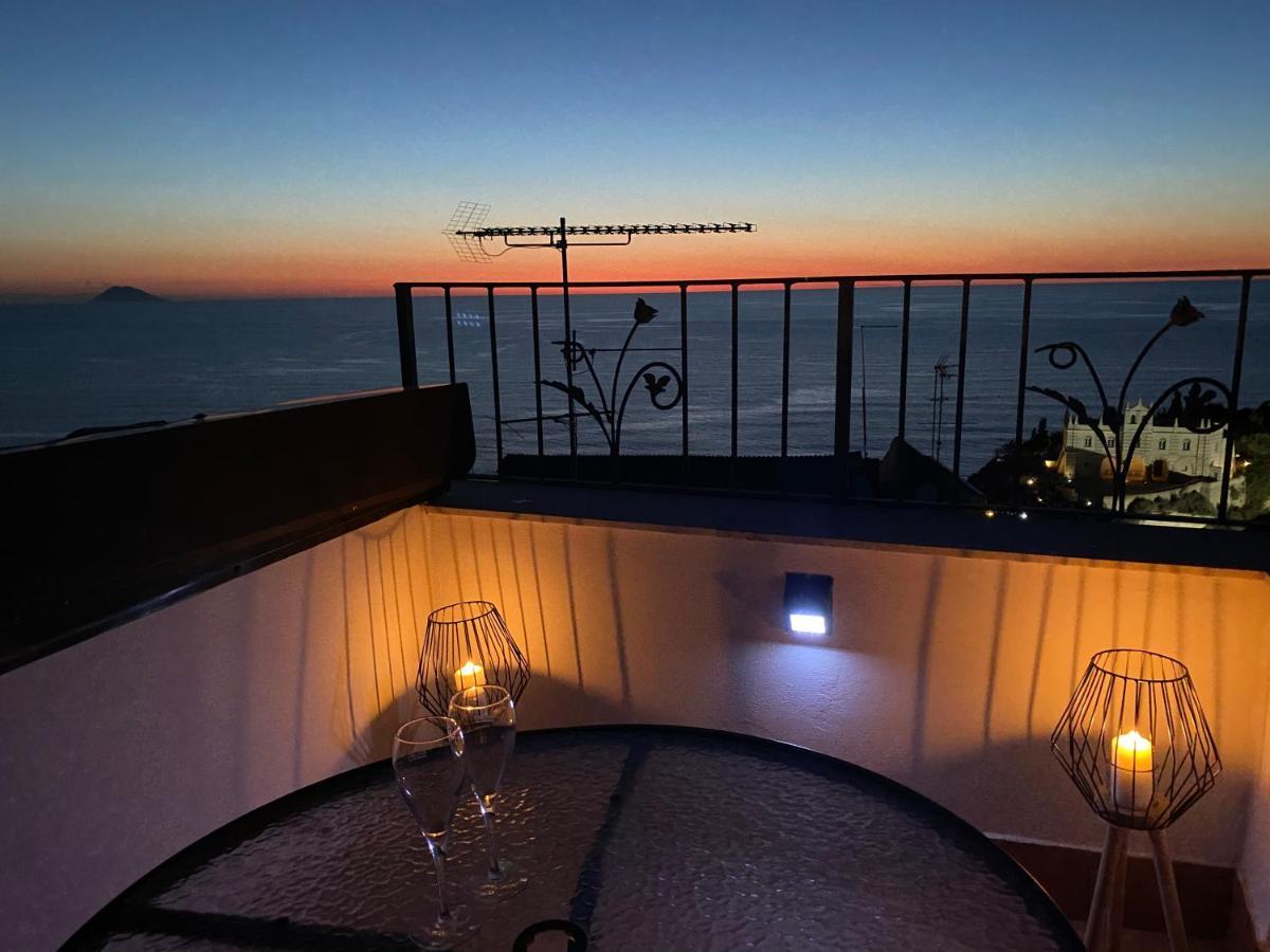 Affaccio Su Stromboli Apartment โตรเปอา ภายนอก รูปภาพ