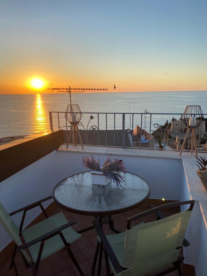 Affaccio Su Stromboli Apartment โตรเปอา ภายนอก รูปภาพ