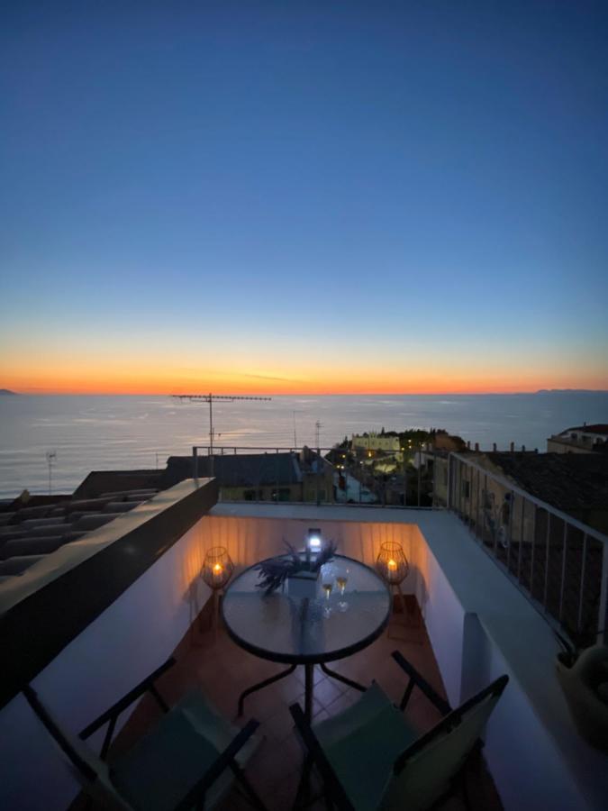 Affaccio Su Stromboli Apartment โตรเปอา ภายนอก รูปภาพ